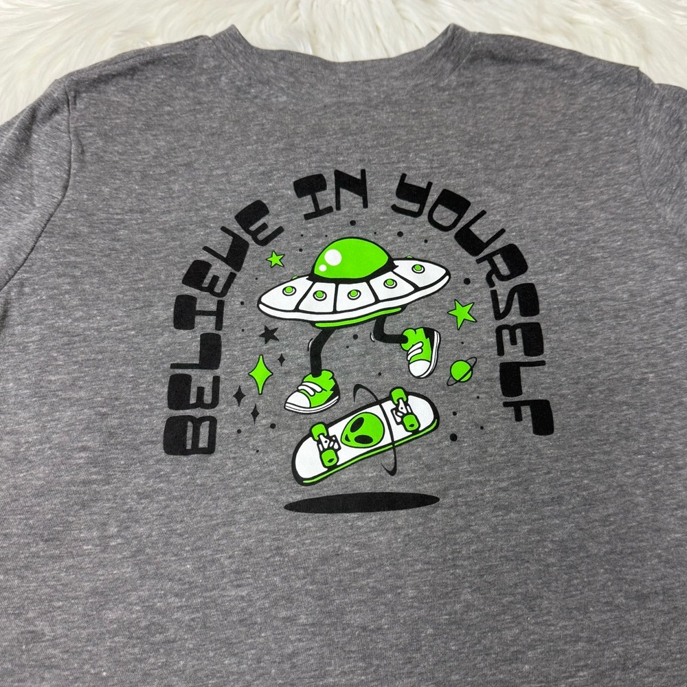 Old Navy Youth Boy Size Small (6-7) Charcoal Gray Shirt With Spaceship Image - Picture 4 of 12